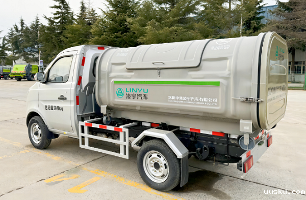 车厢可卸式垃圾车