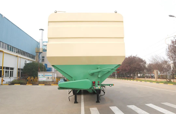 hth会体会网页版登录入口饲料运输半挂车