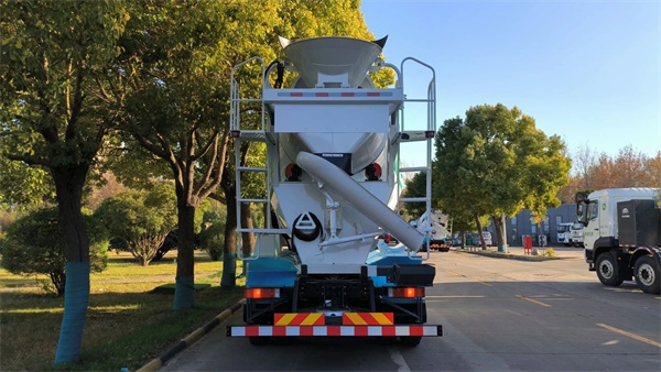 hth会体会网页版登录入口新能源搅拌车